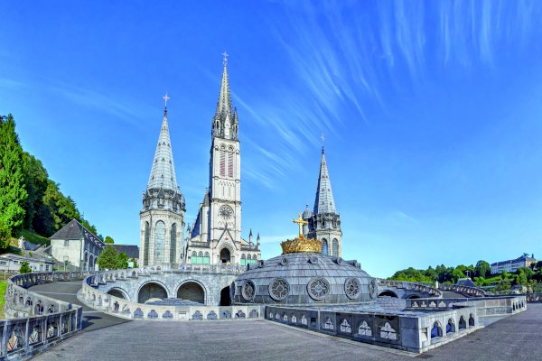 Ophorus Tours - From Toulouse to Lourdes: Guided Small Group Day Tour