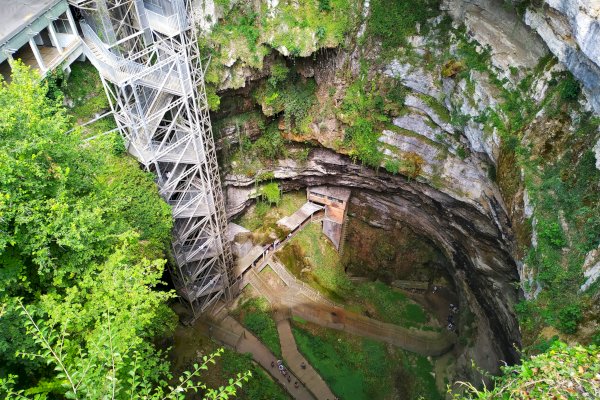 Ophorus Tours - Padirac Chasm & Rocamadour Village: A Spellbinding Discovery