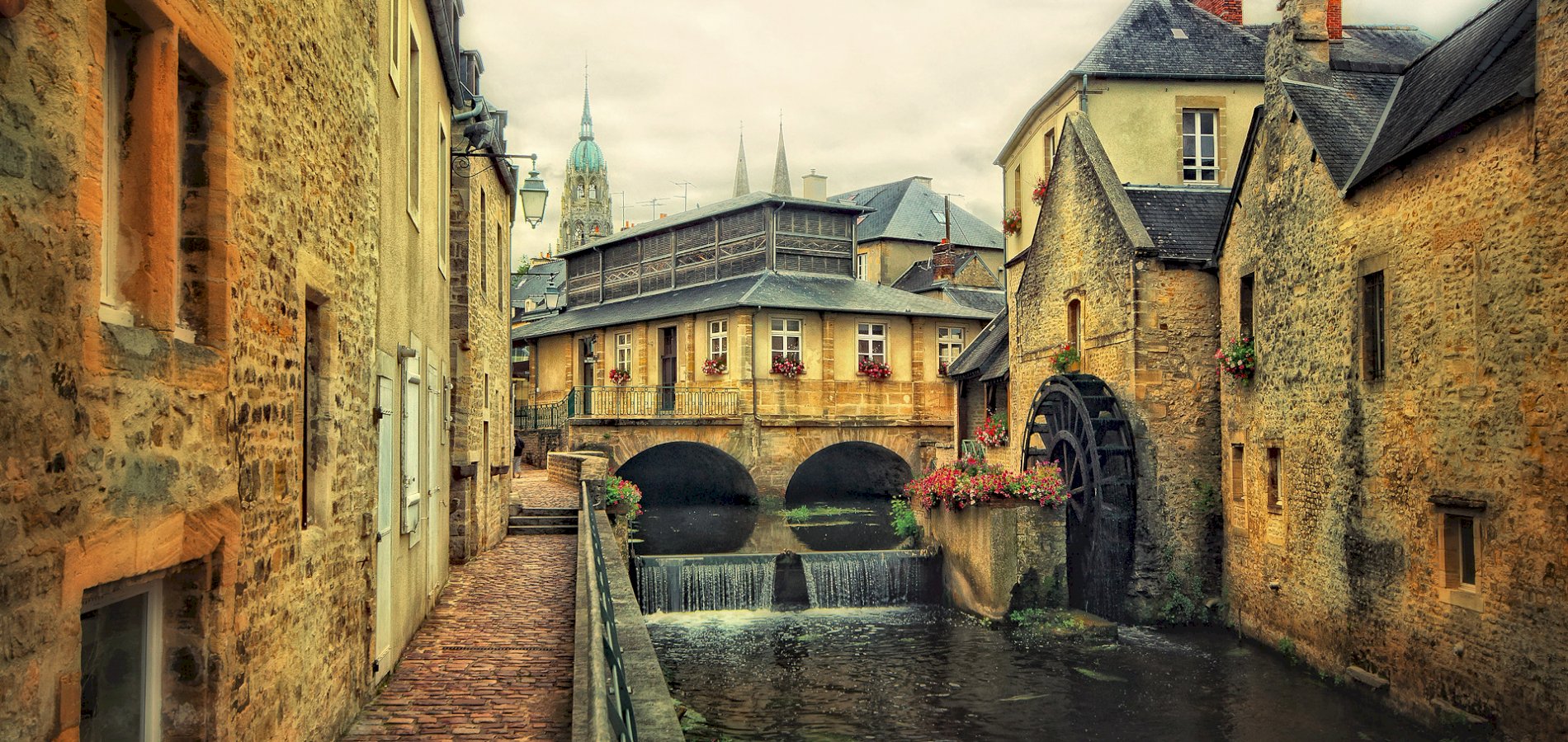 Ophorus Tours - Bayeux