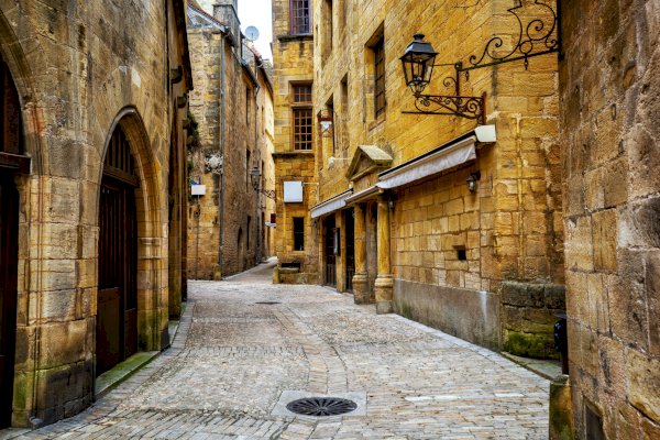 Ophorus Tours - Step Back in Time: Private Walking Tour of Medieval Sarlat